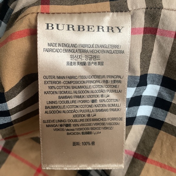 Burberry Women’s 2 Oversized Tan Trench Coat with multi-color/design Buttons - Picture 3 of 11